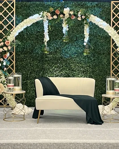 Sophisticated reception icon