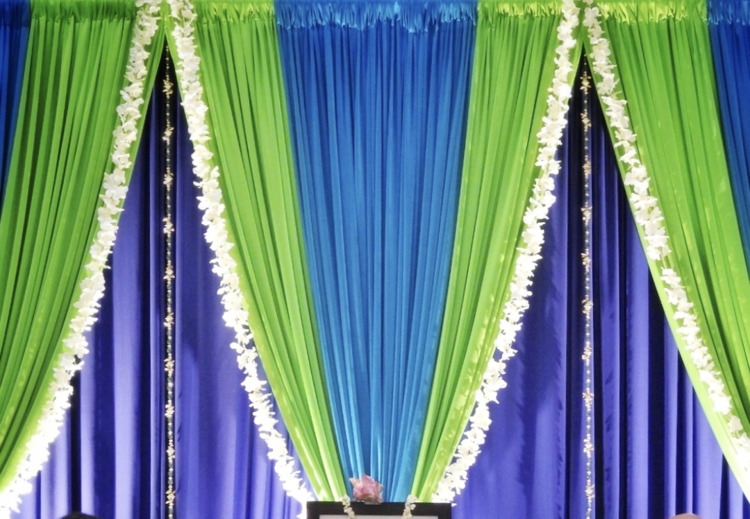 Modern event styling with floral decor