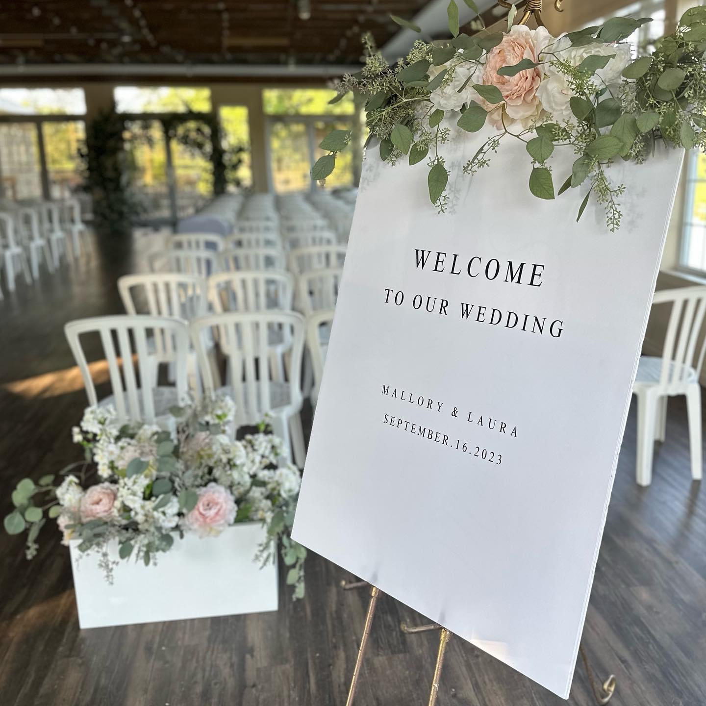 Elegant wedding decor by Aakriti Design